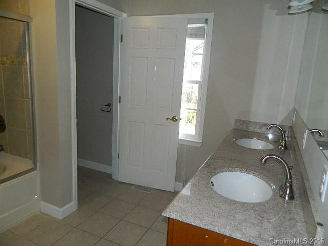 5 Emerald Court - Photo 5