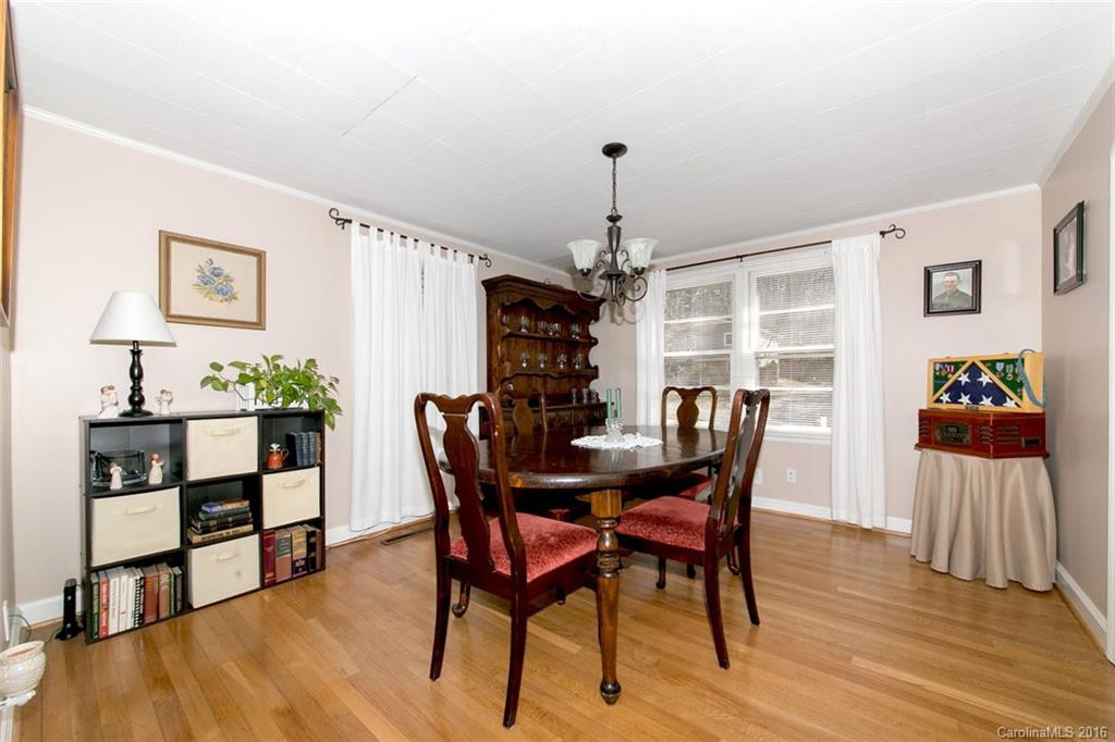 327 Browning Avenue - Photo 11