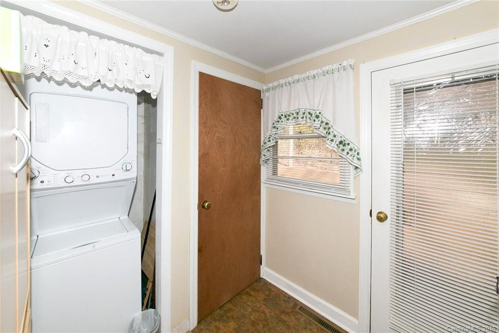 327 Browning Avenue - Photo 13