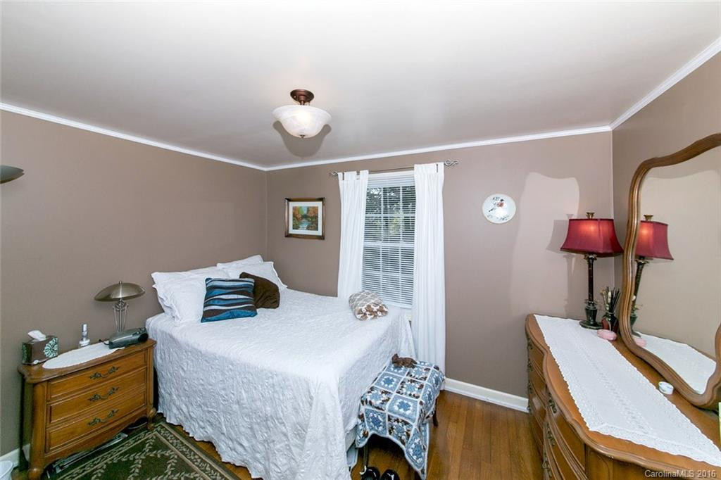 327 Browning Avenue - Photo 16
