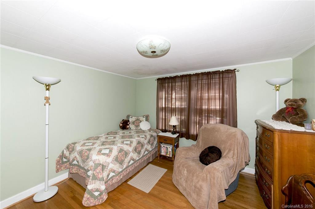 327 Browning Avenue - Photo 18