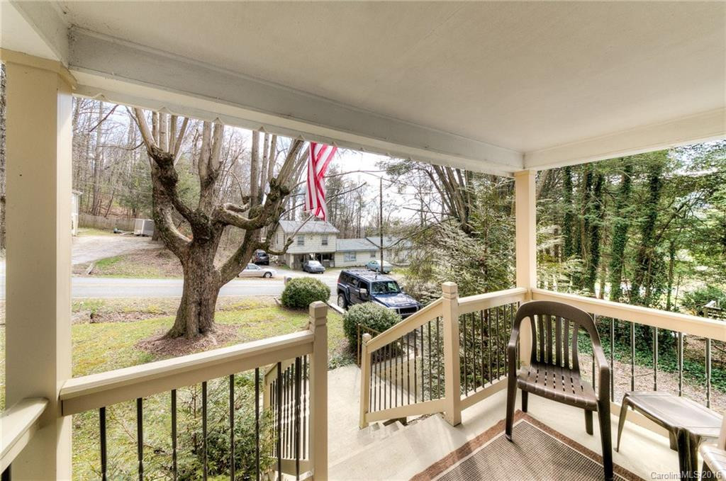 327 Browning Avenue - Photo 3