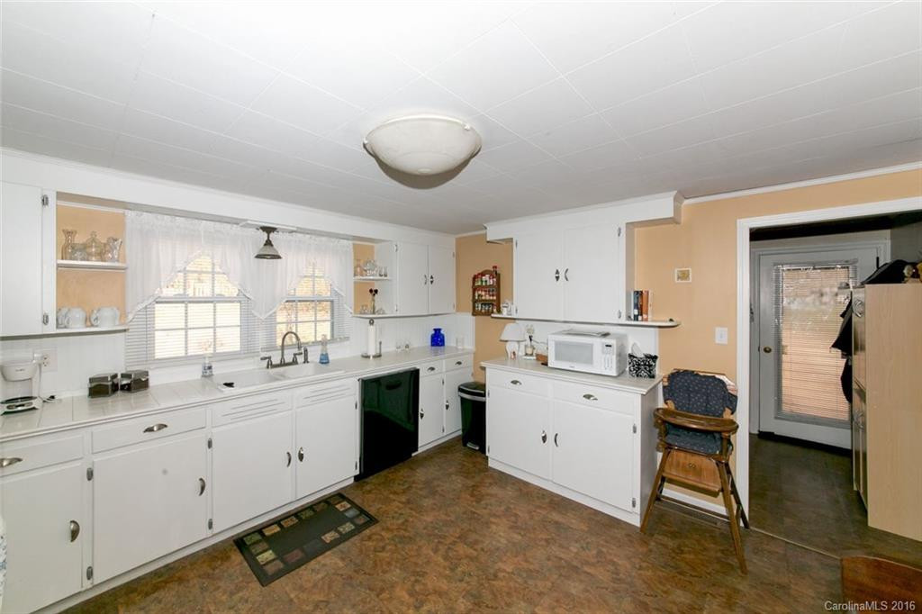 327 Browning Avenue - Photo 9
