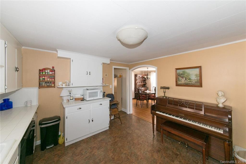 327 Browning Avenue - Photo 10