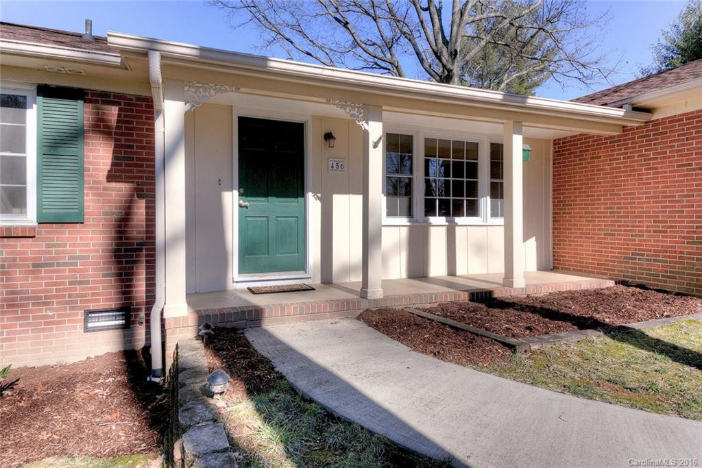 456 Beach Drive - Photo 2