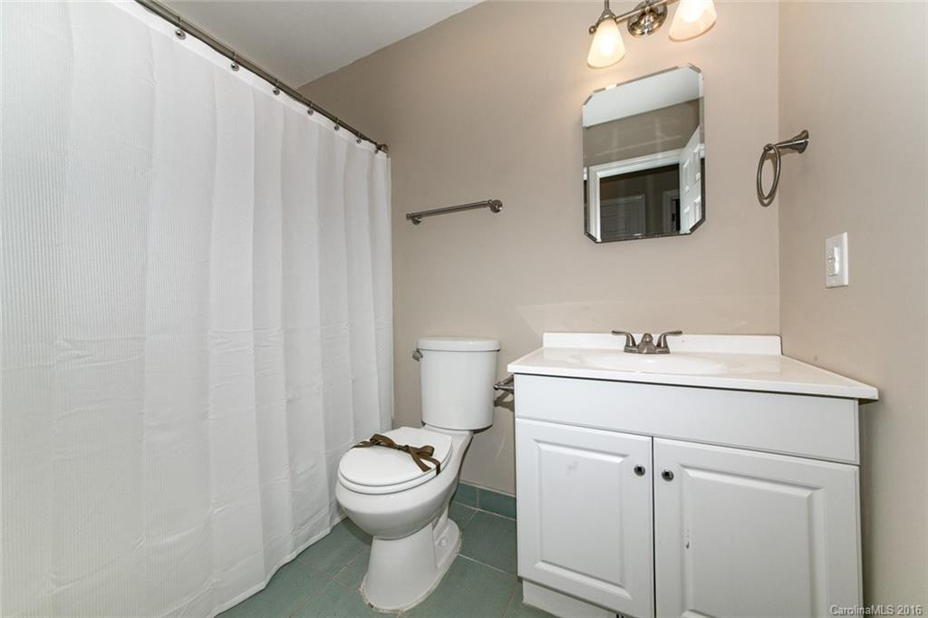 456 Beach Drive - Photo 12