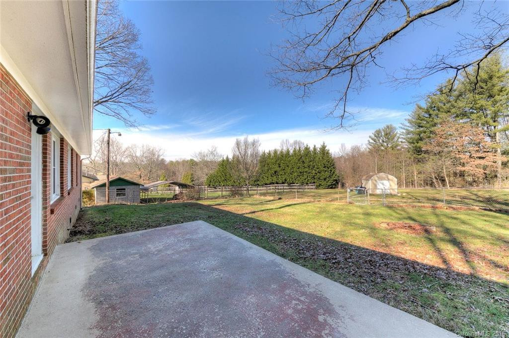 456 Beach Drive - Photo 14
