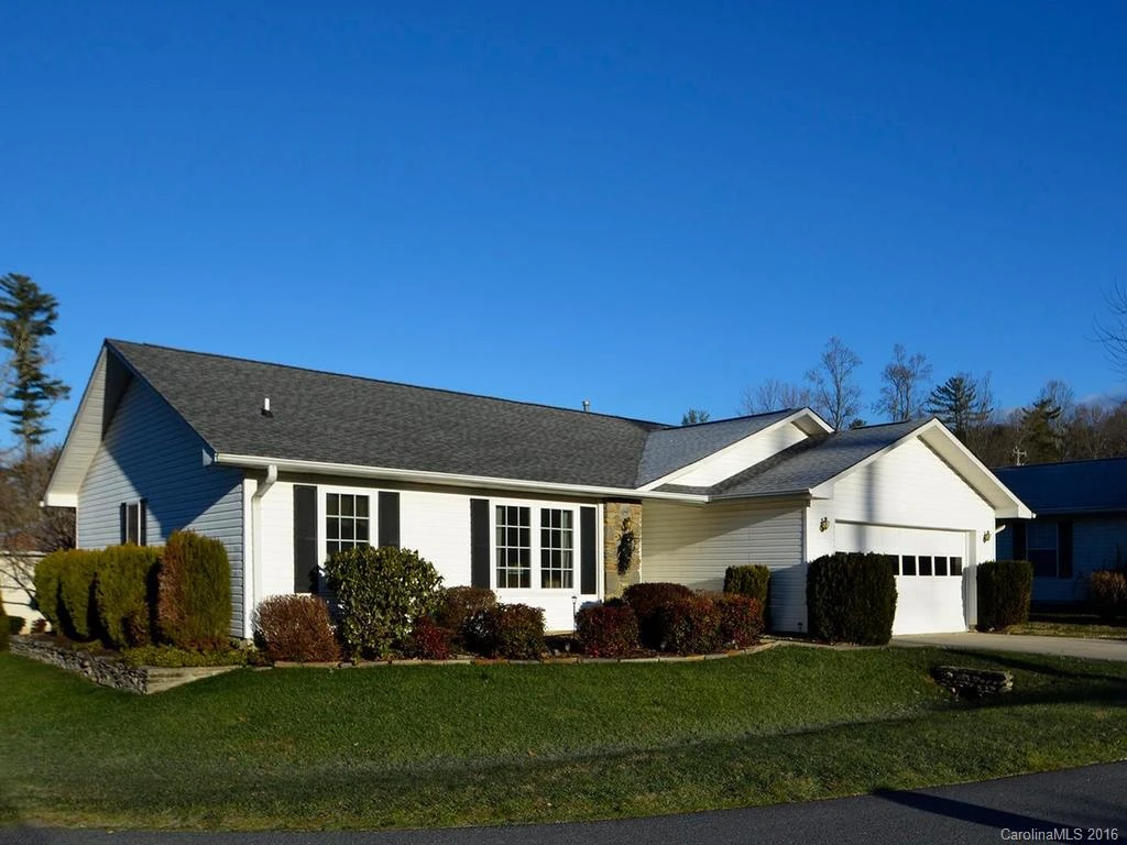 551 Woodfield Lane
