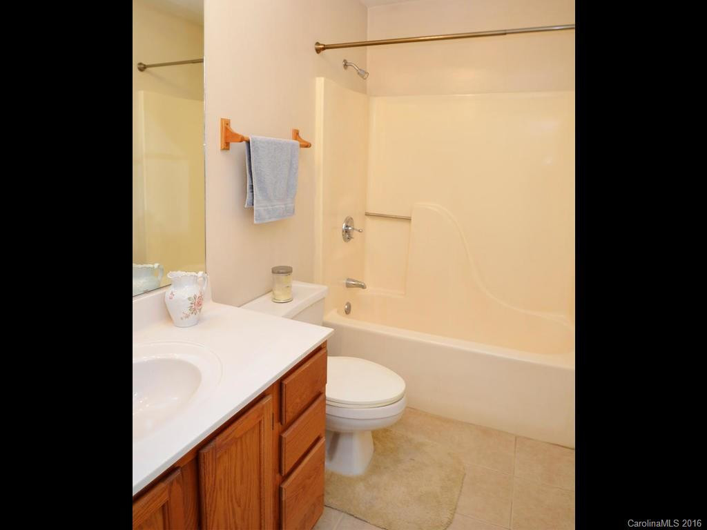 551 Woodfield Lane - Photo 16