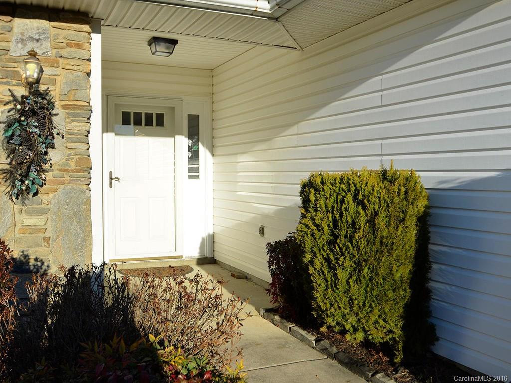 551 Woodfield Lane - Photo 3