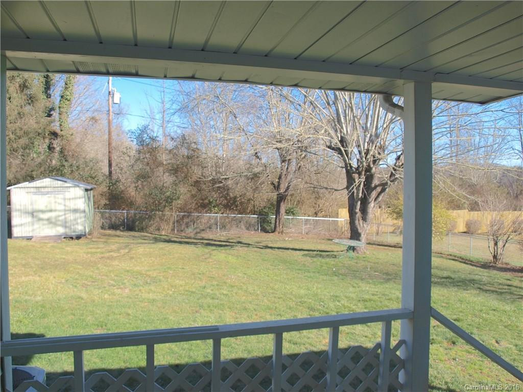 173 Hillside Heights - Photo 18