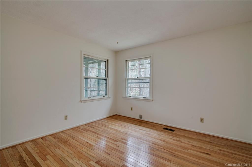7820 Greenville Highway - Photo 11