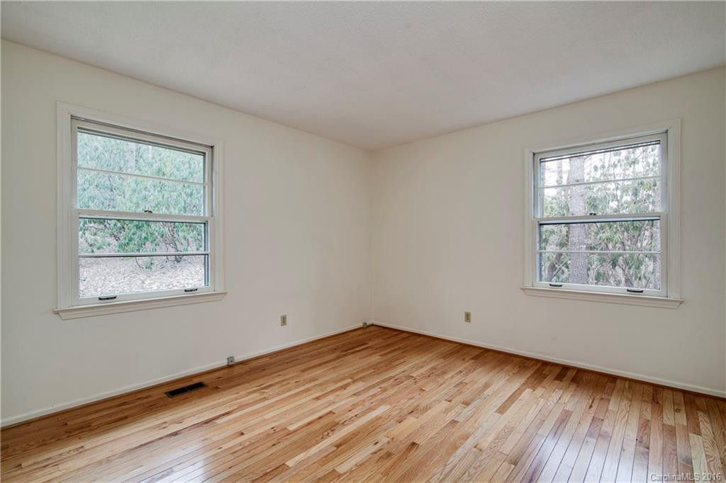 7820 Greenville Highway - Photo 9