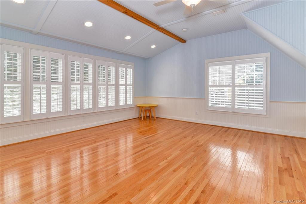 339 Stratford Road - Photo 11