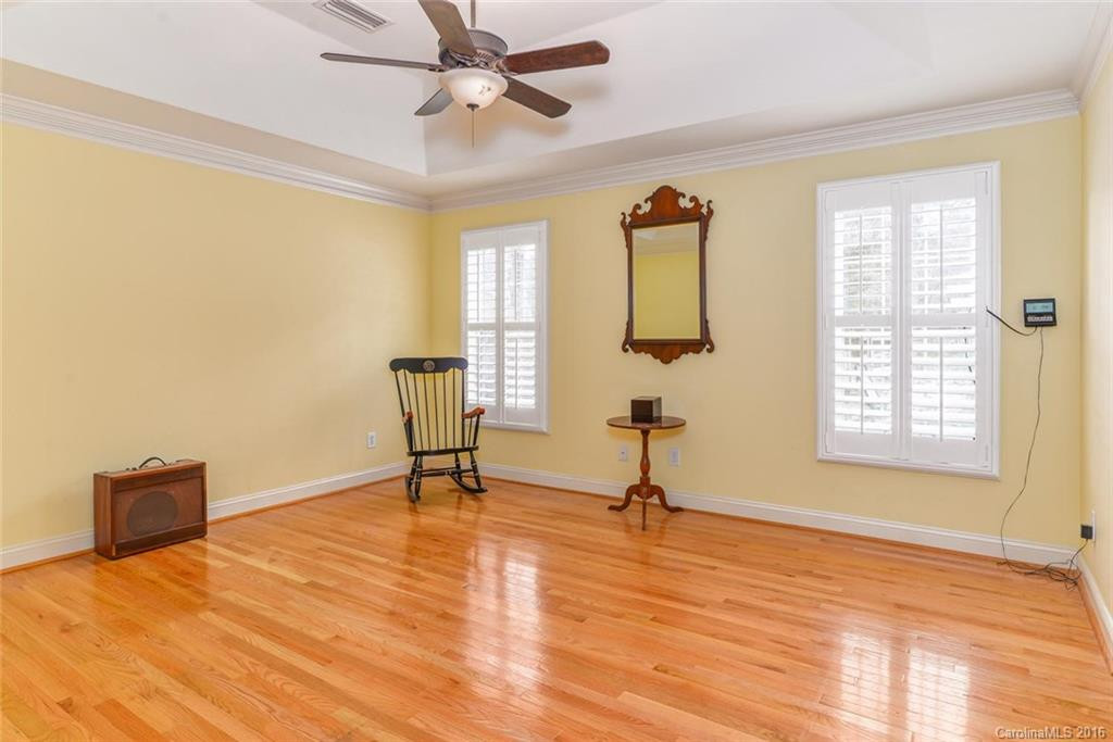 339 Stratford Road - Photo 12