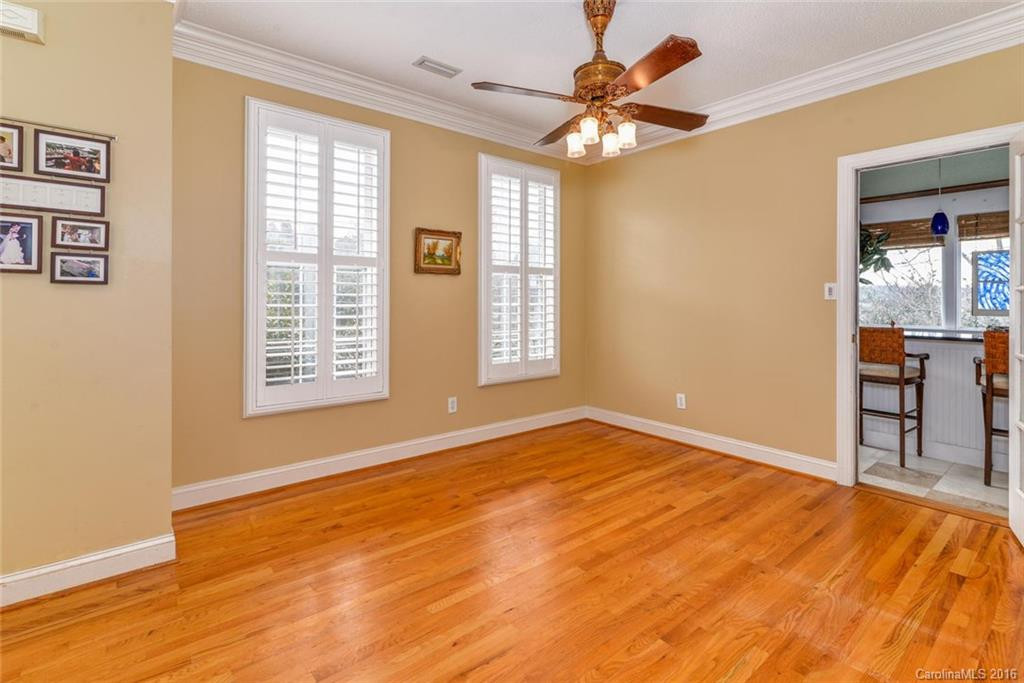 339 Stratford Road - Photo 13