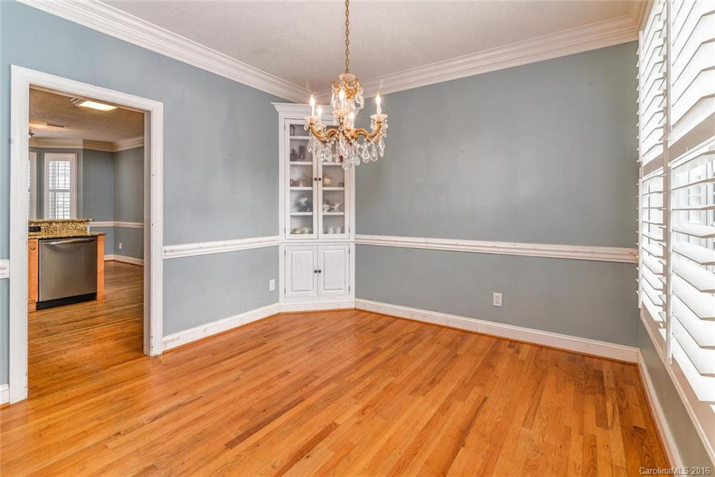 339 Stratford Road - Photo 5