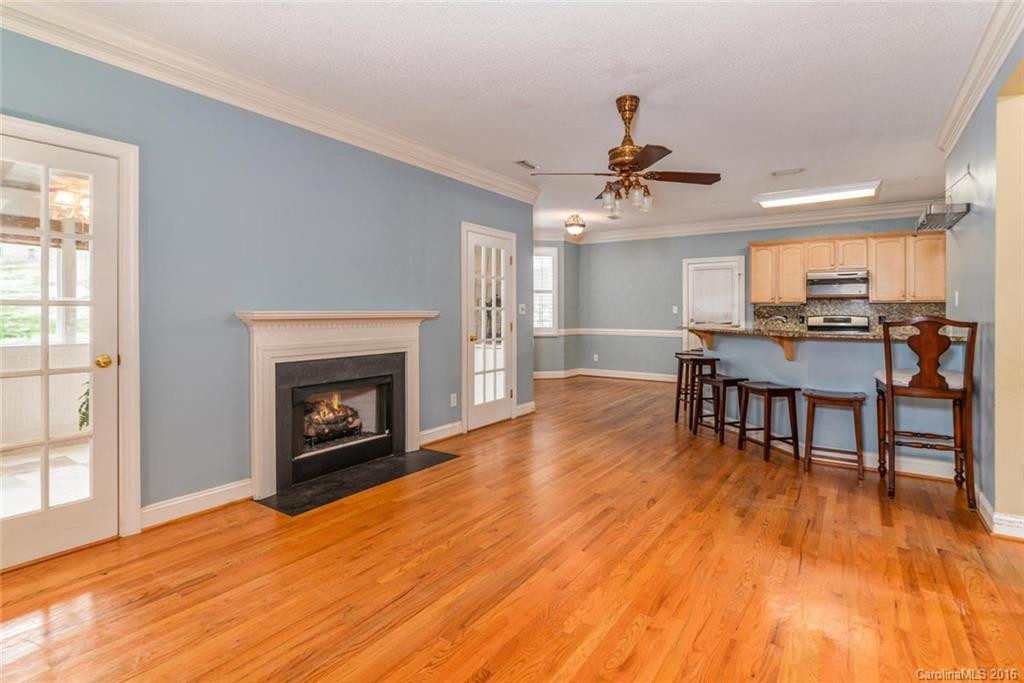 339 Stratford Road - Photo 6