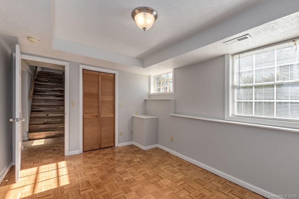 8 Dale Street - Photo 11