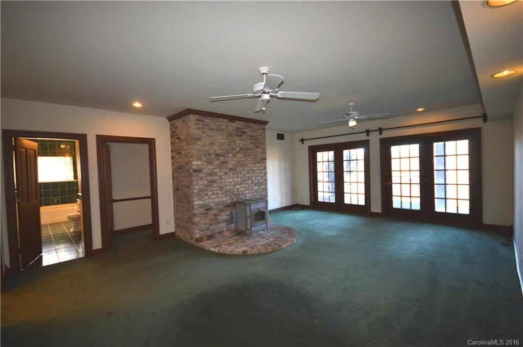 969 Hunting Country Road - Photo 16