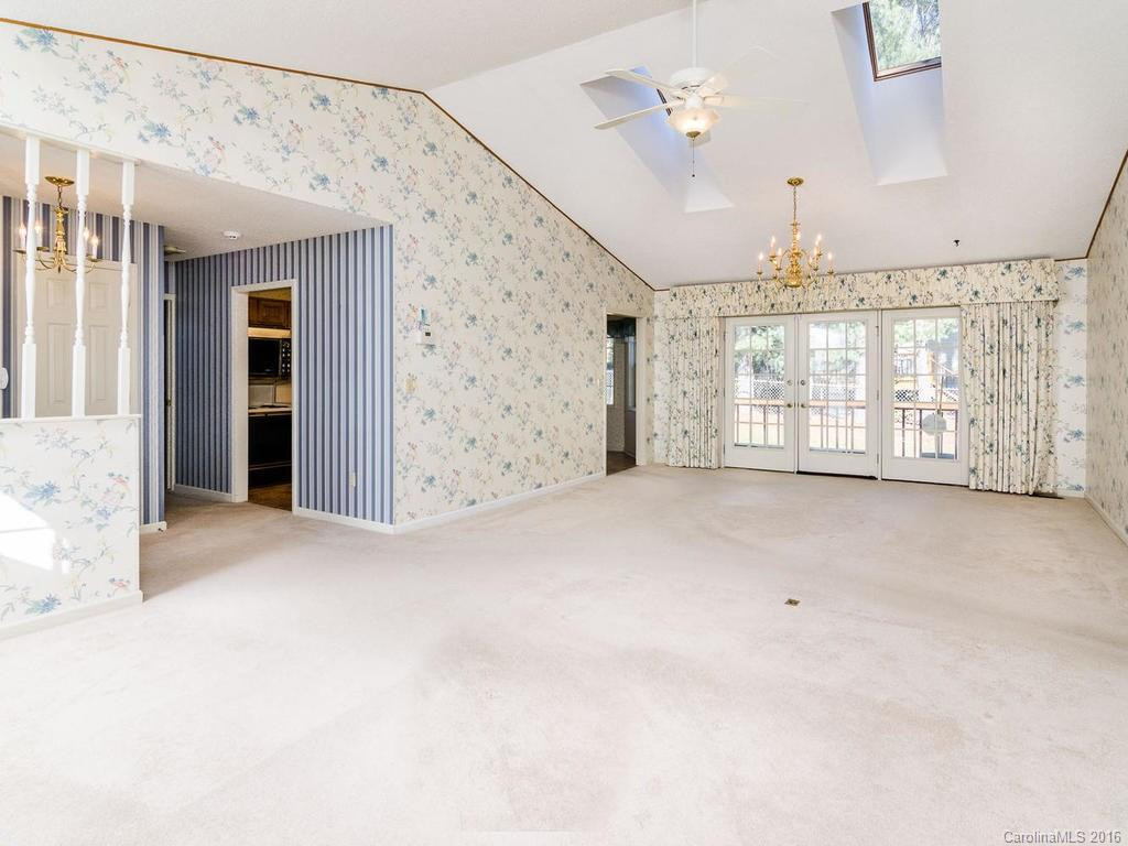 19 Clubhouse Court - Photo 4