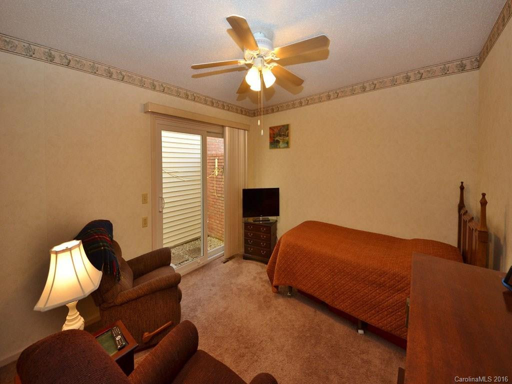 140 Exeter Court #140 - Photo 7