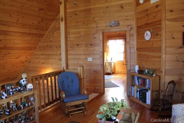 162 Saratoga Drive - Photo 11