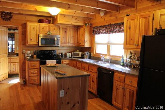 162 Saratoga Drive - Photo 7