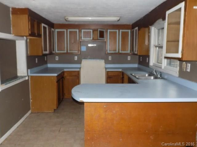 300 Matilda Avenue - Photo 3