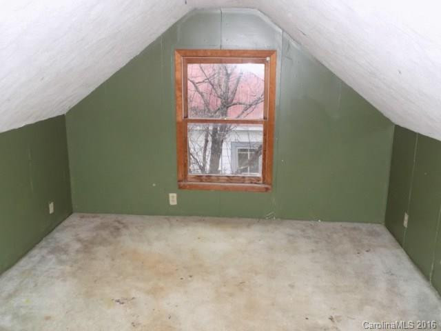 300 Matilda Avenue - Photo 10