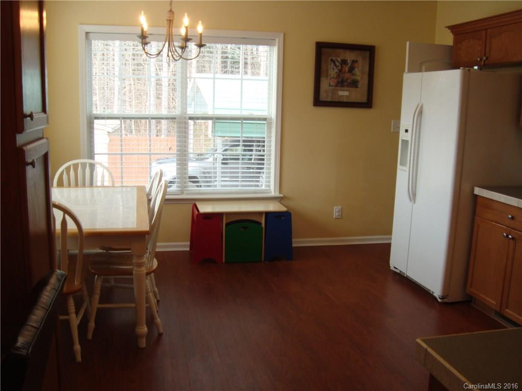 42 Vera Lane - Photo 4