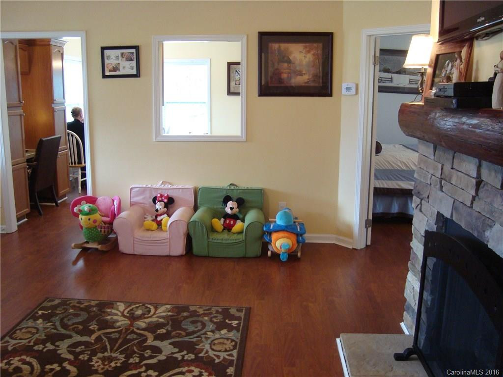42 Vera Lane - Photo 10