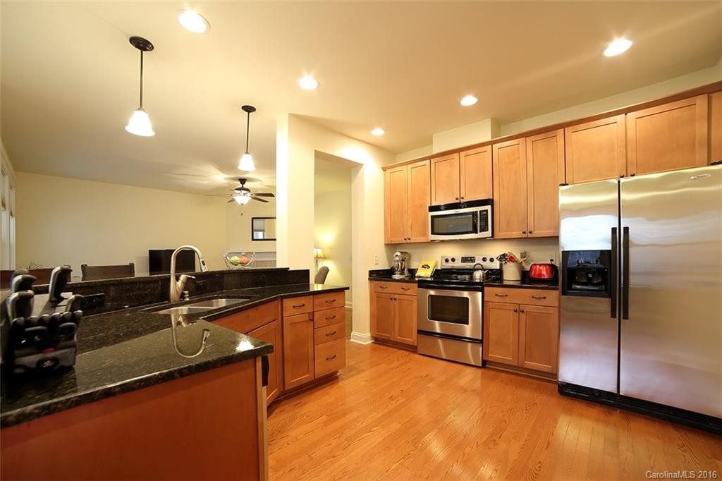 280 Holly Haven Court - Photo 6