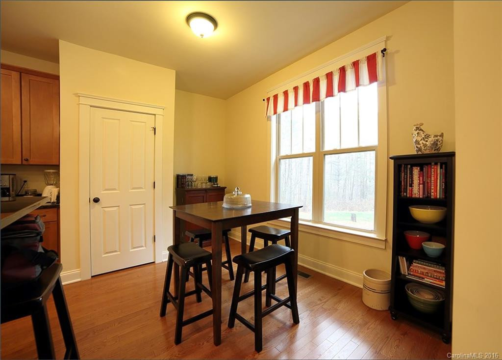 280 Holly Haven Court - Photo 8