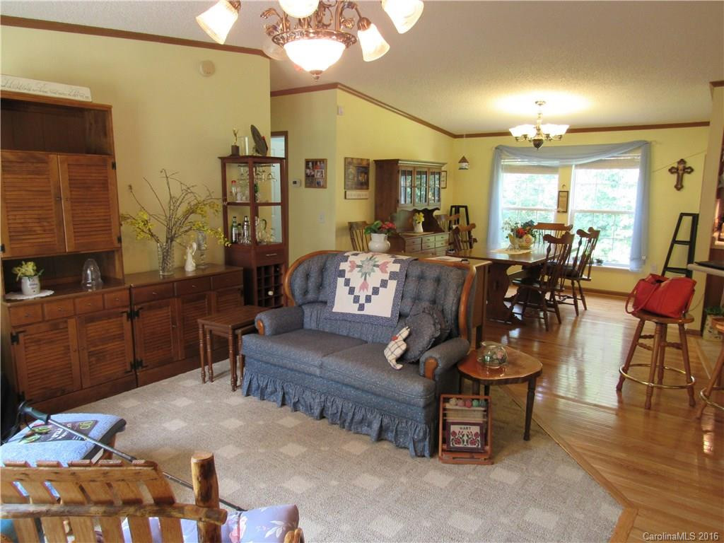 115 Founders Way - Photo 2