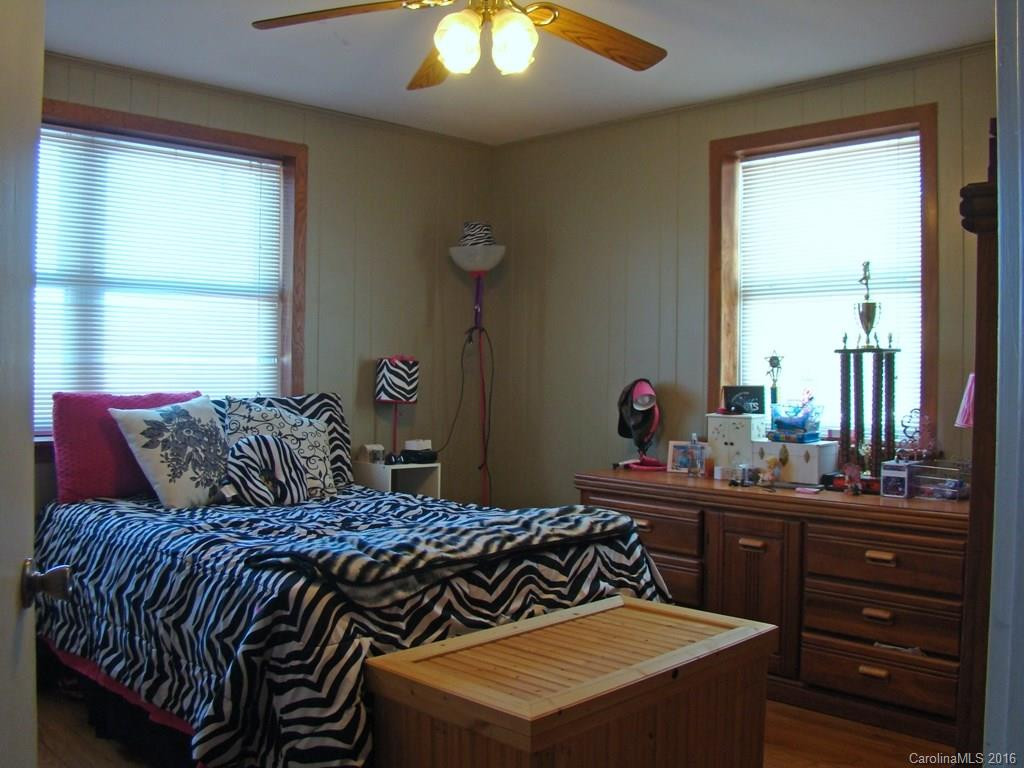 450 Tracy Grove Road - Photo 10