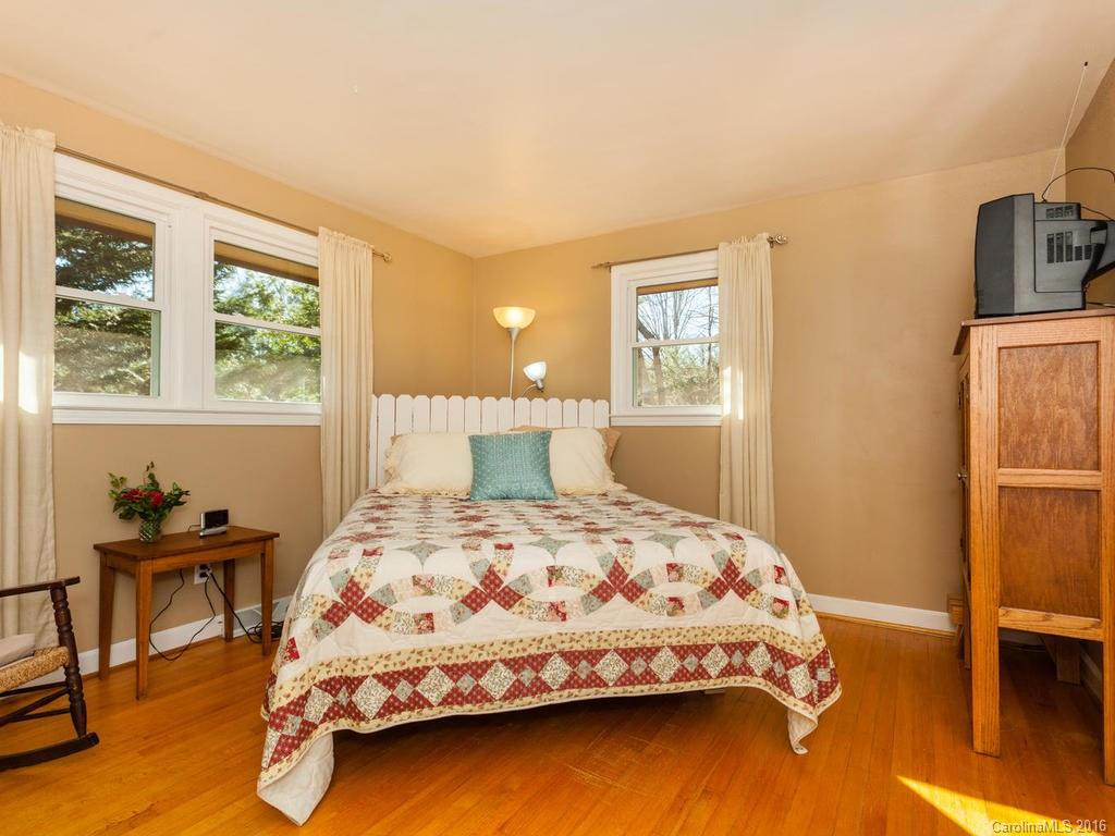206 Hillandale Drive - Photo 12