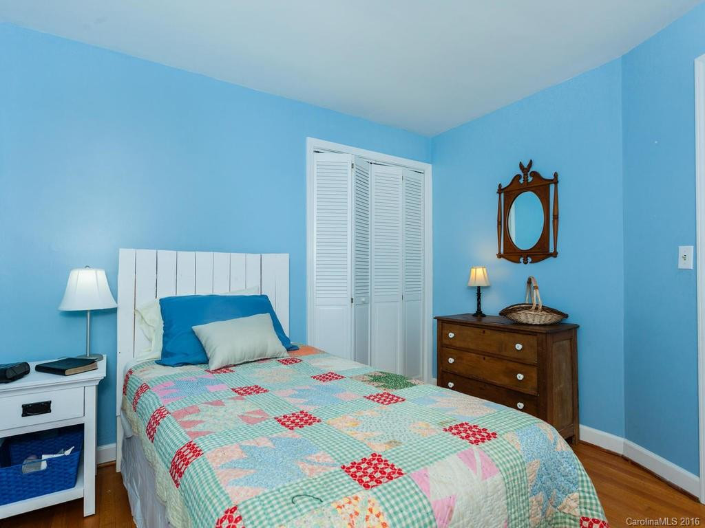 206 Hillandale Drive - Photo 13