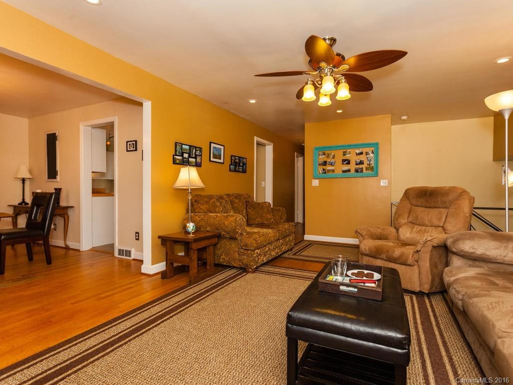 206 Hillandale Drive - Photo 6