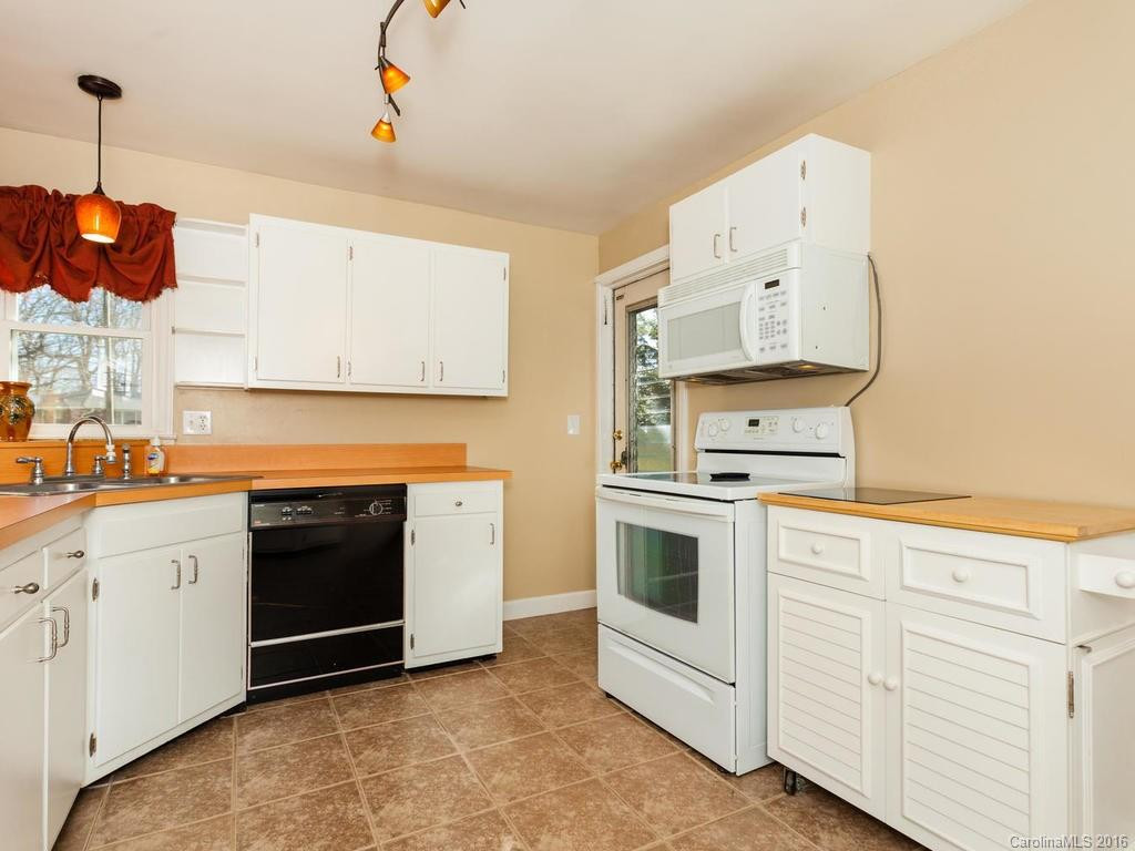 206 Hillandale Drive - Photo 10