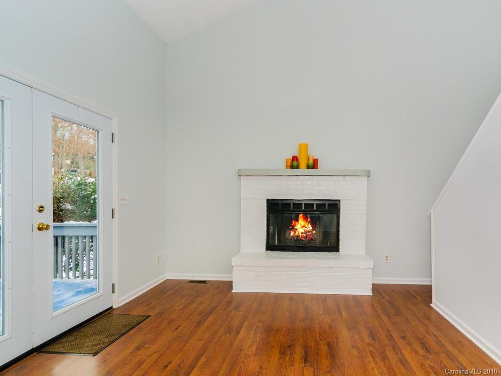 29 Oakwood Road - Photo 2