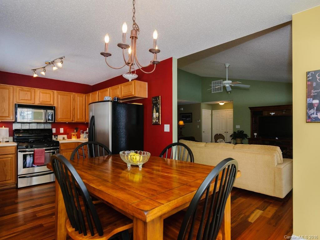 198 Misty Valley Road - Photo 12