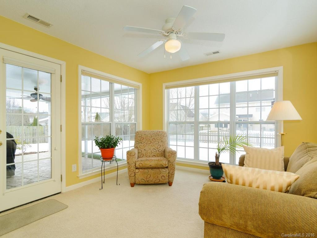 198 Misty Valley Road - Photo 8
