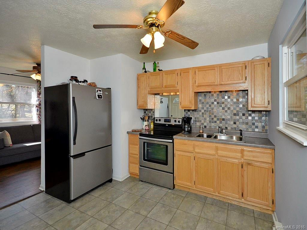 421 Blooming Laurel Drive - Photo 4