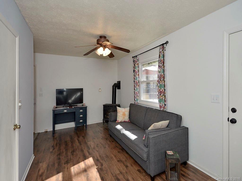 421 Blooming Laurel Drive - Photo 5