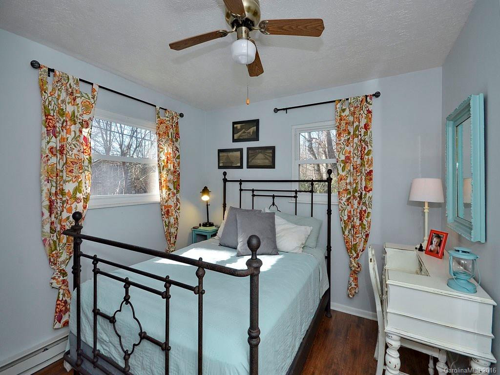 421 Blooming Laurel Drive - Photo 7