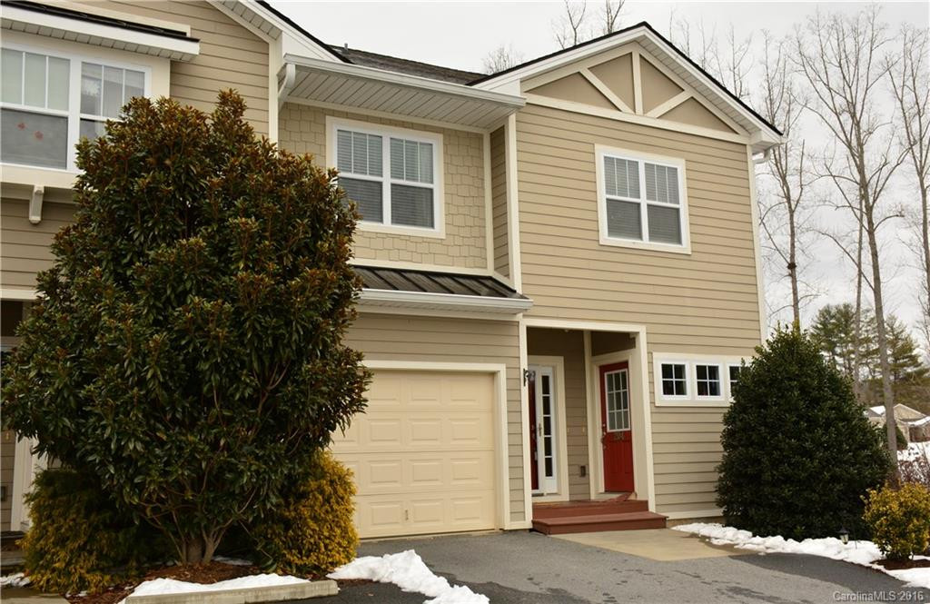 94 Fox Den Drive #104