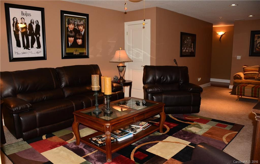 94 Fox Den Drive #104 - Photo 16