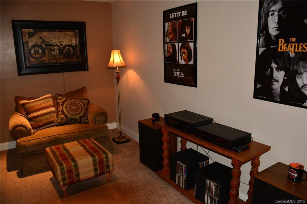 94 Fox Den Drive #104 - Photo 17