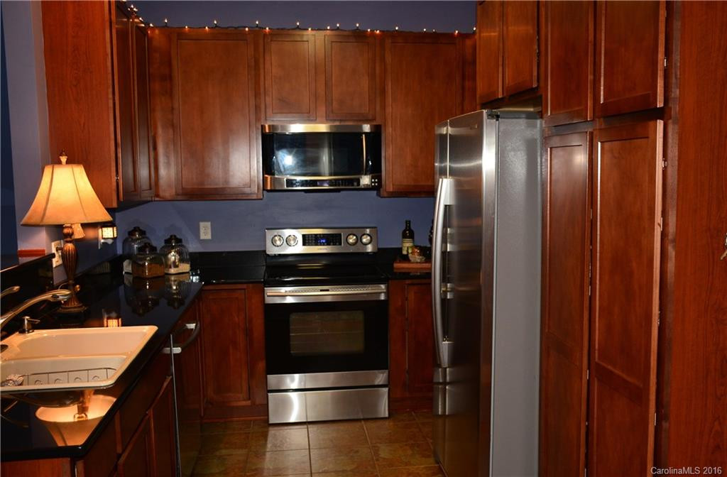 94 Fox Den Drive #104 - Photo 5